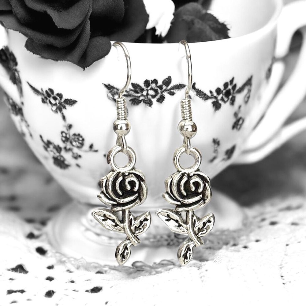 5 For $25💫Elegant Silver Rose Dangle Earrings
